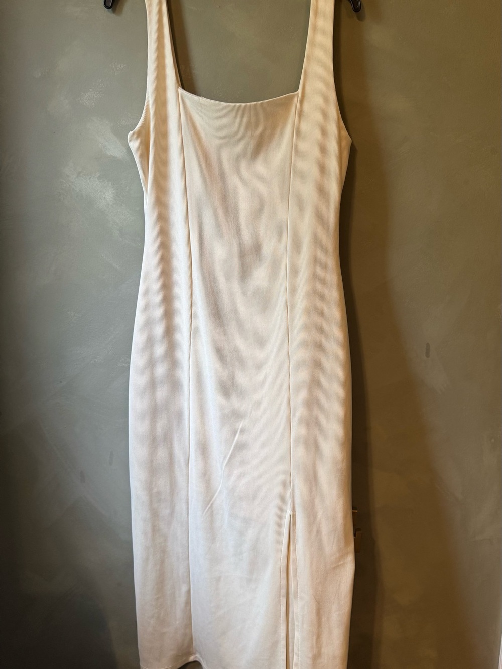 Classic White Sleeveless Midi Dress